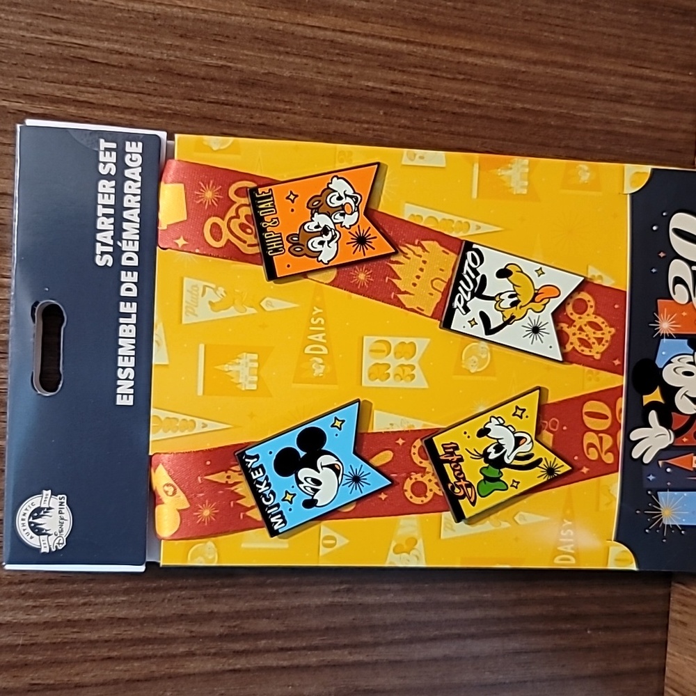 Brand New Disney Pin Set